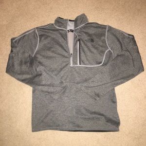 Men’s North Face quarter zip